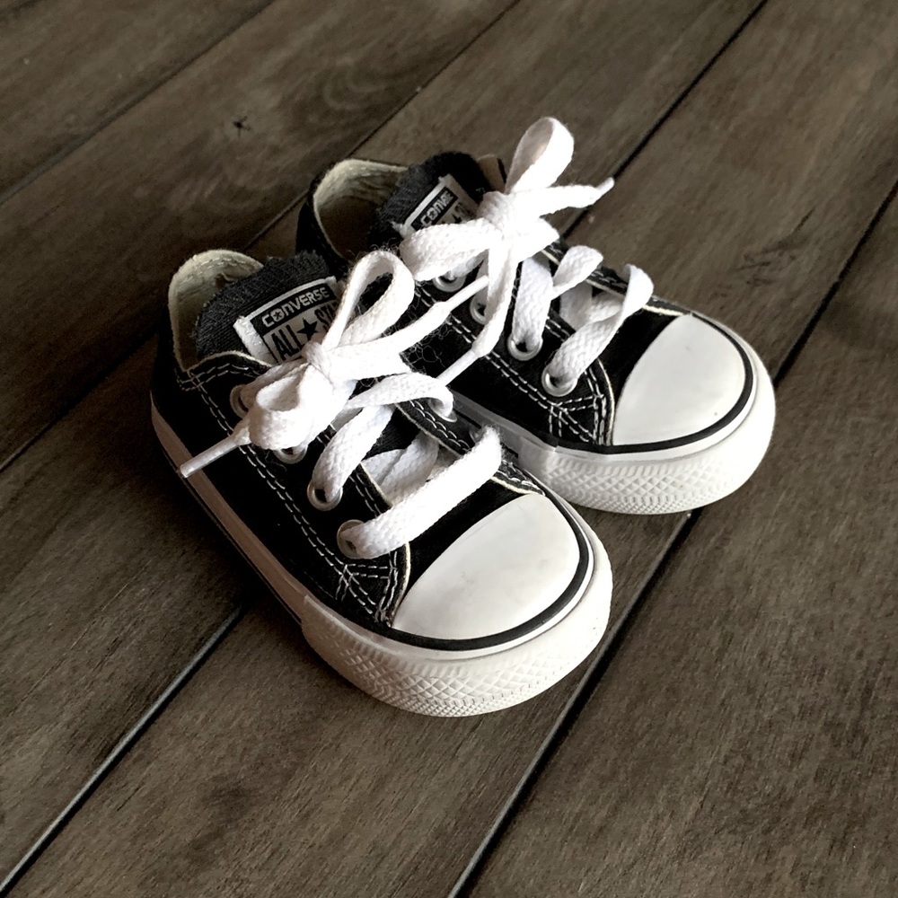 Black Converse Chuck Taylor’s